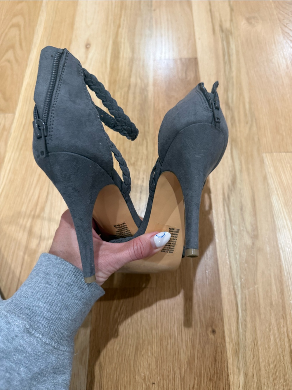 LC Lauren Conrad Pie Crust Braided Gray Suede Heel 7.5 - Picture 11 of 15